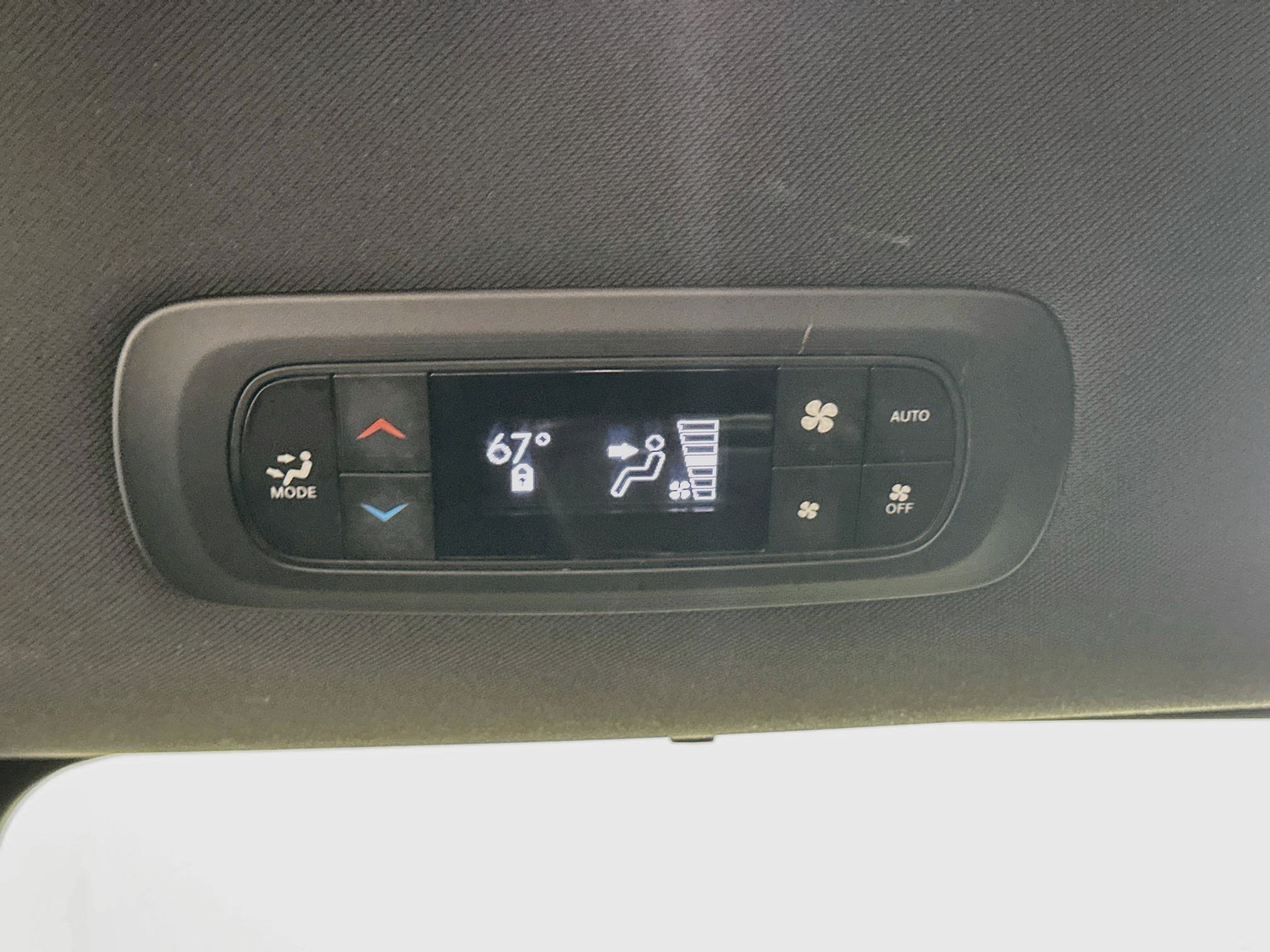 Used 2025 Chrysler Pacifica Select FWD image 26
