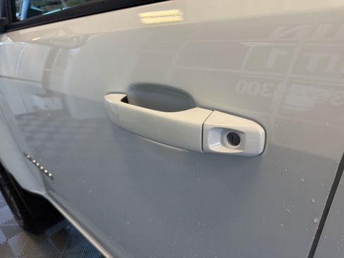 Used 2020 Chevrolet Colorado W/T w/ Custom Special Edition image 9