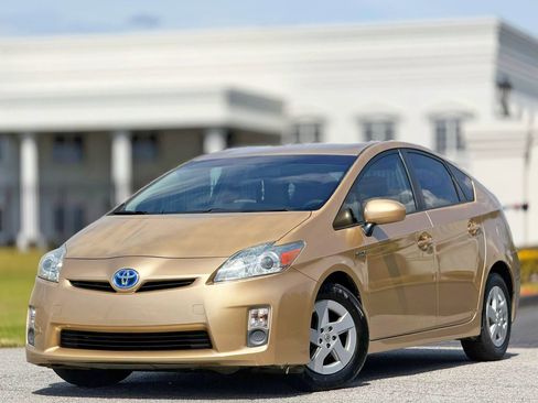 Used 2010 Toyota Prius FWD image 2