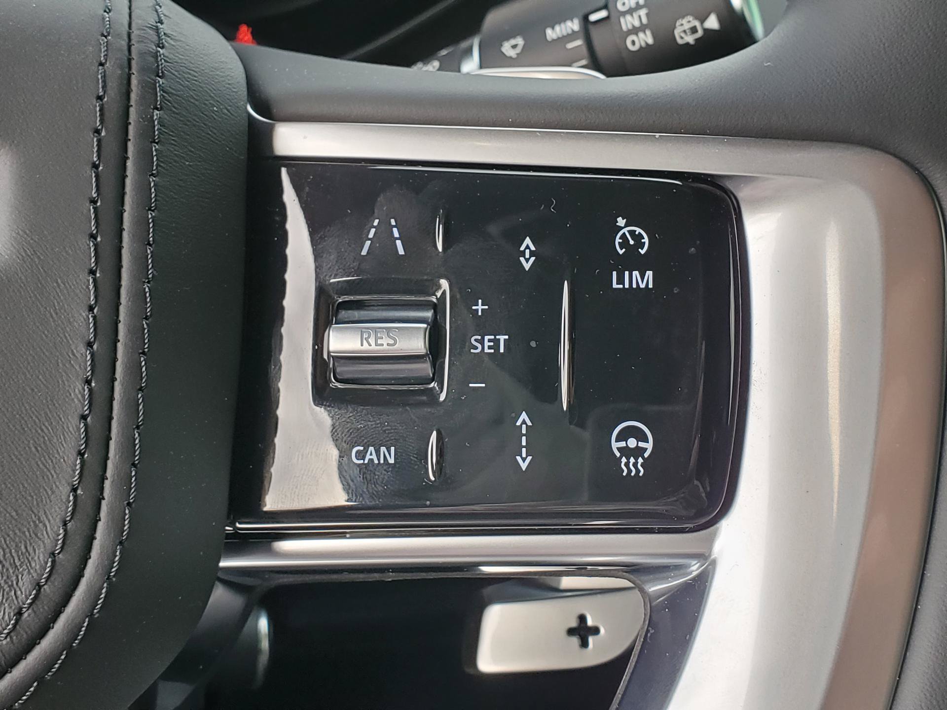 New 2027 Land Rover Range Rover SE AWD/4WD image 25