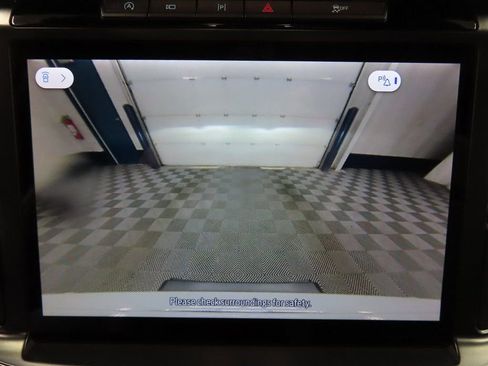 Used 2024 Ford F150 Lariat w/ Equipment Group 502A High image 21