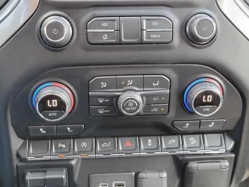 Used 2020 Chevrolet Silverado 1500 RST AWD/4WD image 19