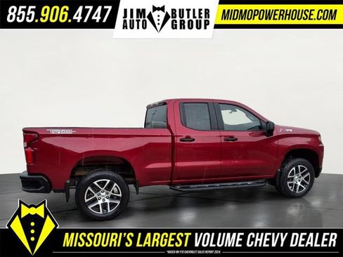 Used 2020 Chevrolet Silverado 1500 Custom Trail Boss w/ Custom Convenience Package AWD/4WD image 2