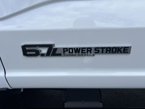 New 2025 Ford F450 XL w/ XL Chrome Package image 9