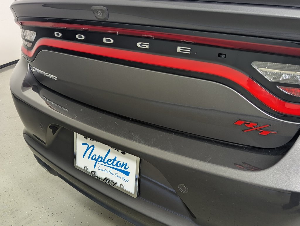 Used 2016 Dodge Charger R/T RWD image 7
