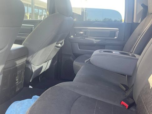 Used 2016 RAM 1500 Lone Star AWD/4WD image 7
