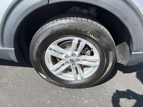 Used 2020 Ford Explorer XLT w/ Equipment Group 202A image 10