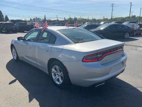 Used 2021 Dodge Charger SXT w/ Leather Interior Group RWD image 8