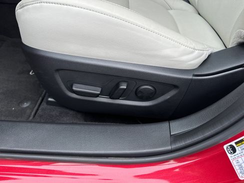 Certified 2025 MAZDA CX-30 AWD 2.5 S w/ Premium Package image 19