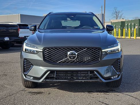 New 2026 Volvo XC60 B5 Plus w/ Protection Package Premier image 2