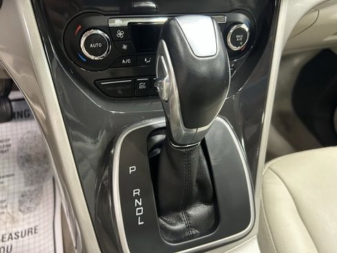 Used 2016 Ford C-MAX SEL w/ Equipment Group 302A image 14