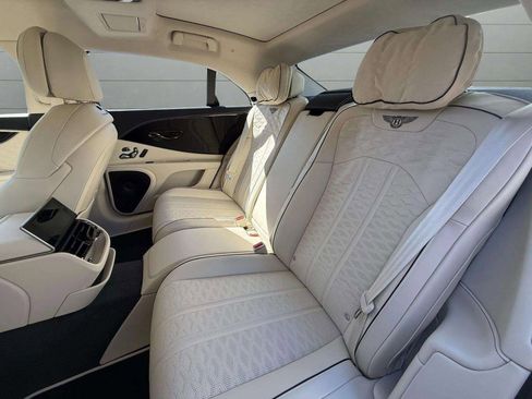 Used 2025 Bentley Flying Spur Speed image 29