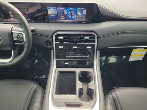 New 2026 Nissan Armada SV image 14