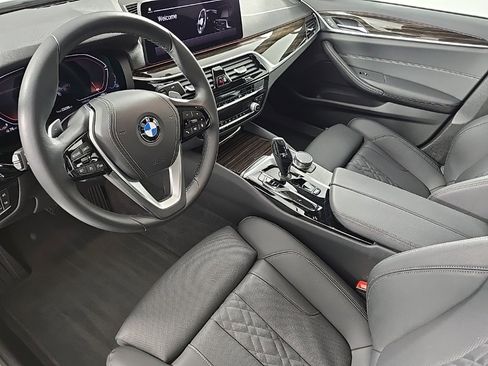 Certified 2022 BMW 540i xDrive w/ Convenience Package image 13
