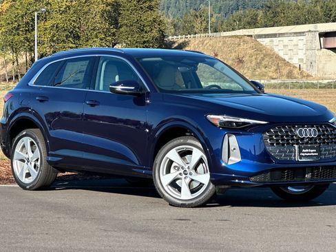 New 2025 Audi Q5 Premium Plus image 1