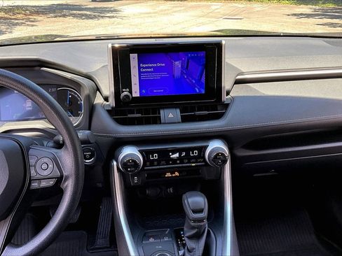 Used 2024 Toyota RAV4 XLE w/ Convenience Package AWD/4WD image 9