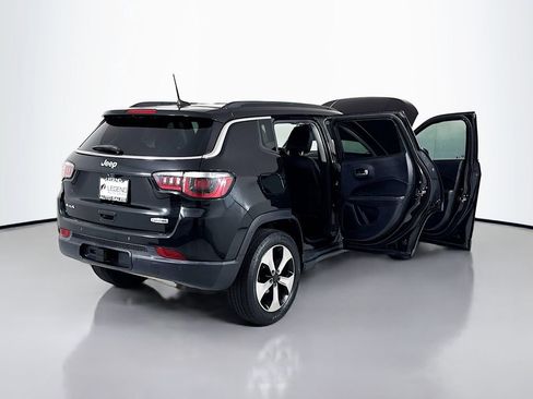 Used 2018 Jeep Compass Latitude w/ Popular Equipment Group AWD/4WD image 19