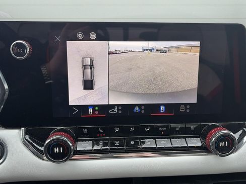 New 2025 GMC Canyon AT4 w/ AT4X AEV Edition AWD/4WD image 14
