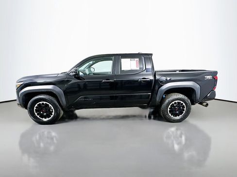 Used 2024 Toyota Tacoma TRD Off-Road image 5