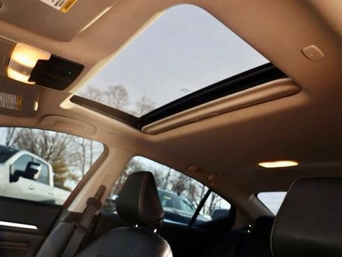 Used 2023 Nissan Altima 2.0 SR image 13