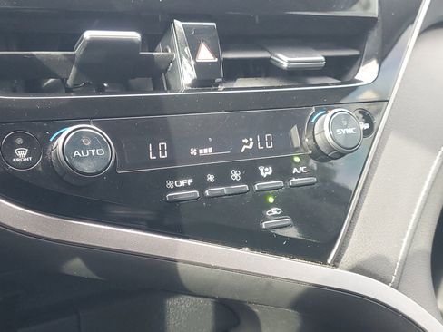 Used 2023 Toyota Camry SE image 28