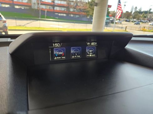 Used 2024 Subaru Forester Limited image 15