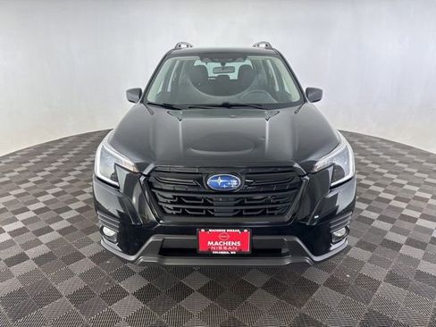 Used 2023 Subaru Forester Premium AWD/4WD image 2