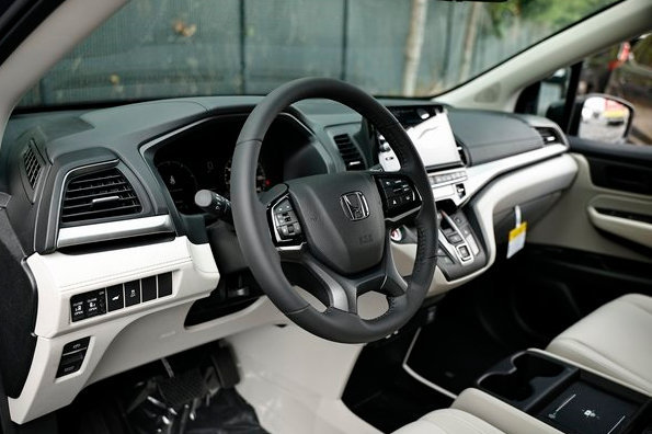 New 2027 Honda Odyssey EX-L image 22