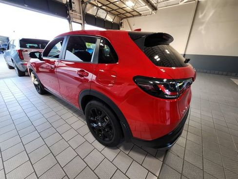 Used 2024 Honda HR-V Sport image 6