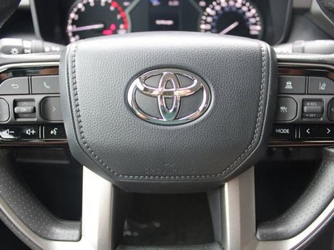Used 2025 Toyota Tundra SR5 w/ SR5 Convenience Package AWD/4WD image 15