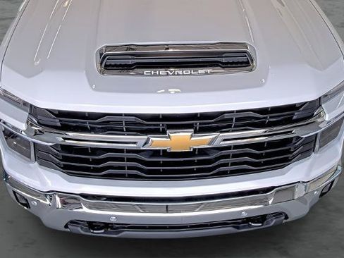 New 2026 Chevrolet Silverado 2500 LT w/ All Star Edition AWD/4WD image 18