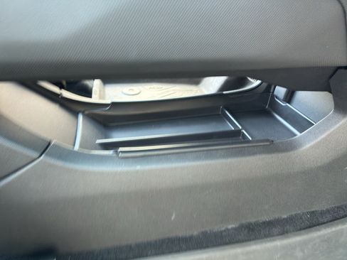 Used 2024 Chevrolet Equinox EV RS FWD image 49