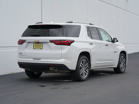 Certified 2023 Chevrolet Traverse High Country AWD/4WD image 3