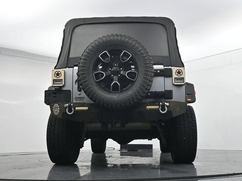 Used 2018 Jeep Wrangler Unlimited Sport AWD/4WD image 21