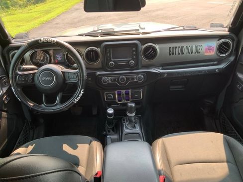 Used 2020 Jeep Wrangler Unlimited Sport AWD/4WD image 16