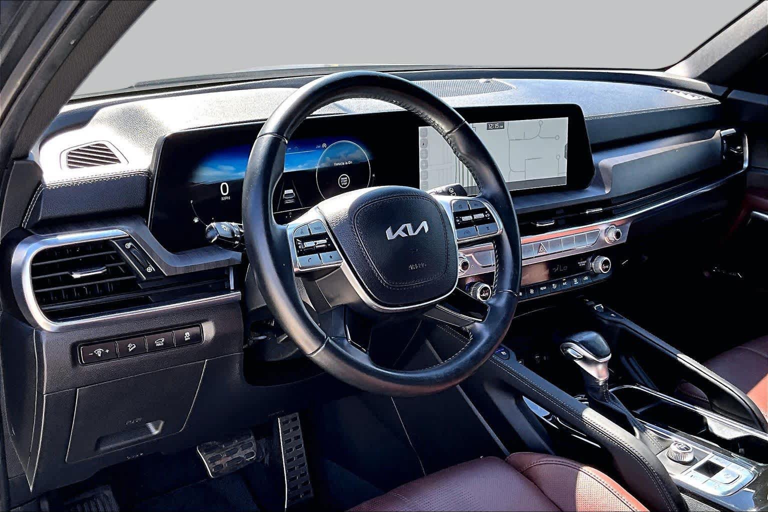 Used 2024 Kia Telluride SX FWD image 16