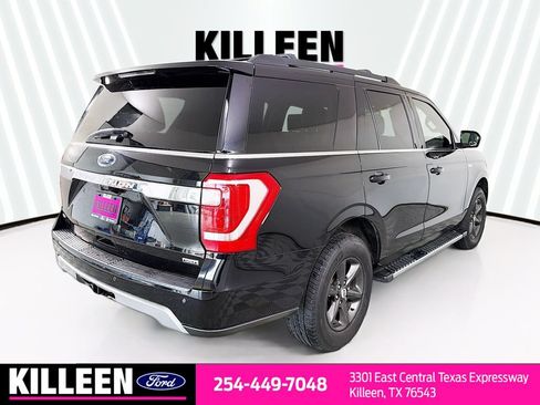 Used 2019 Ford Expedition XLT w/ Equipment Group 202A AWD/4WD image 8