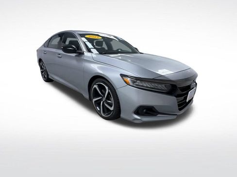 Used 2021 Honda Accord Sport image 2