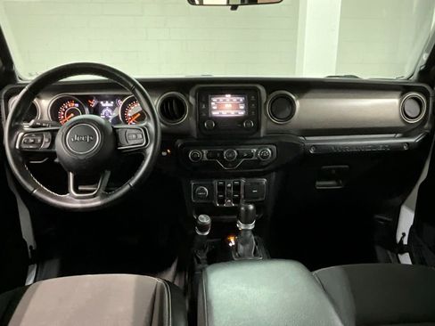 Used 2020 Jeep Wrangler Unlimited Sport image 7