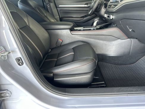 Used 2024 Nissan Altima 2.5 SR image 36