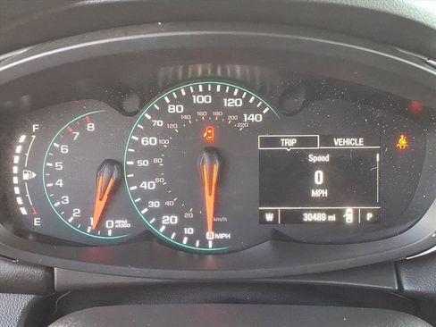 Certified 2022 Chevrolet Trax LS w/ Tint and Cruise Package image 12