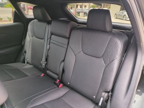 Used 2025 Lexus RX 350 Premium Plus w/ Convenience Package AWD/4WD image 30