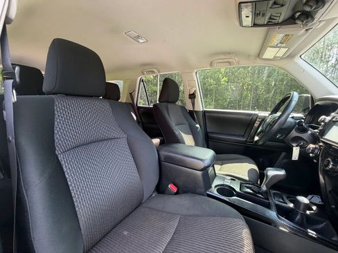 Used 2018 Toyota 4Runner TRD Off-Road AWD/4WD image 26