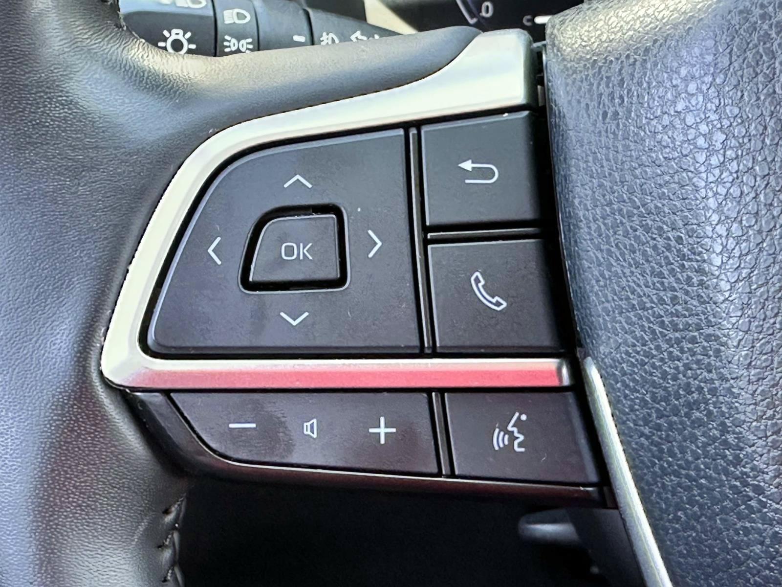 Certified 2024 Toyota Grand Highlander AWD image 24