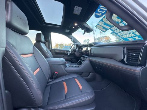 Used 2024 GMC Sierra 2500 AT4 w/ AT4 Premium Plus Package image 8