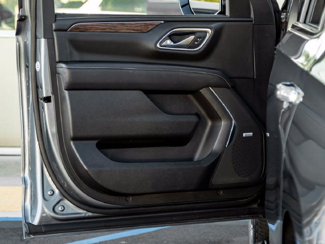 Used 2021 Chevrolet Tahoe Premier AWD/4WD image 12