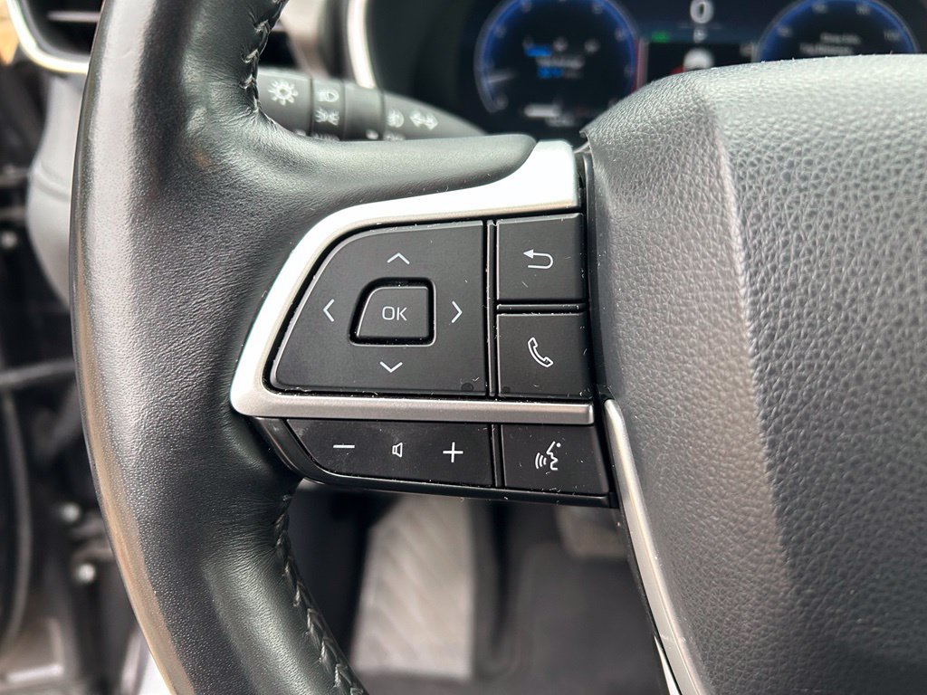 Used 2023 Toyota Highlander Limited AWD/4WD image 13