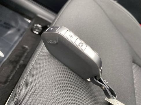 New 2026 Kia Sportage S image 30