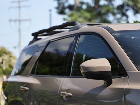 Used 2025 Nissan Pathfinder Rock Creek AWD/4WD image 3
