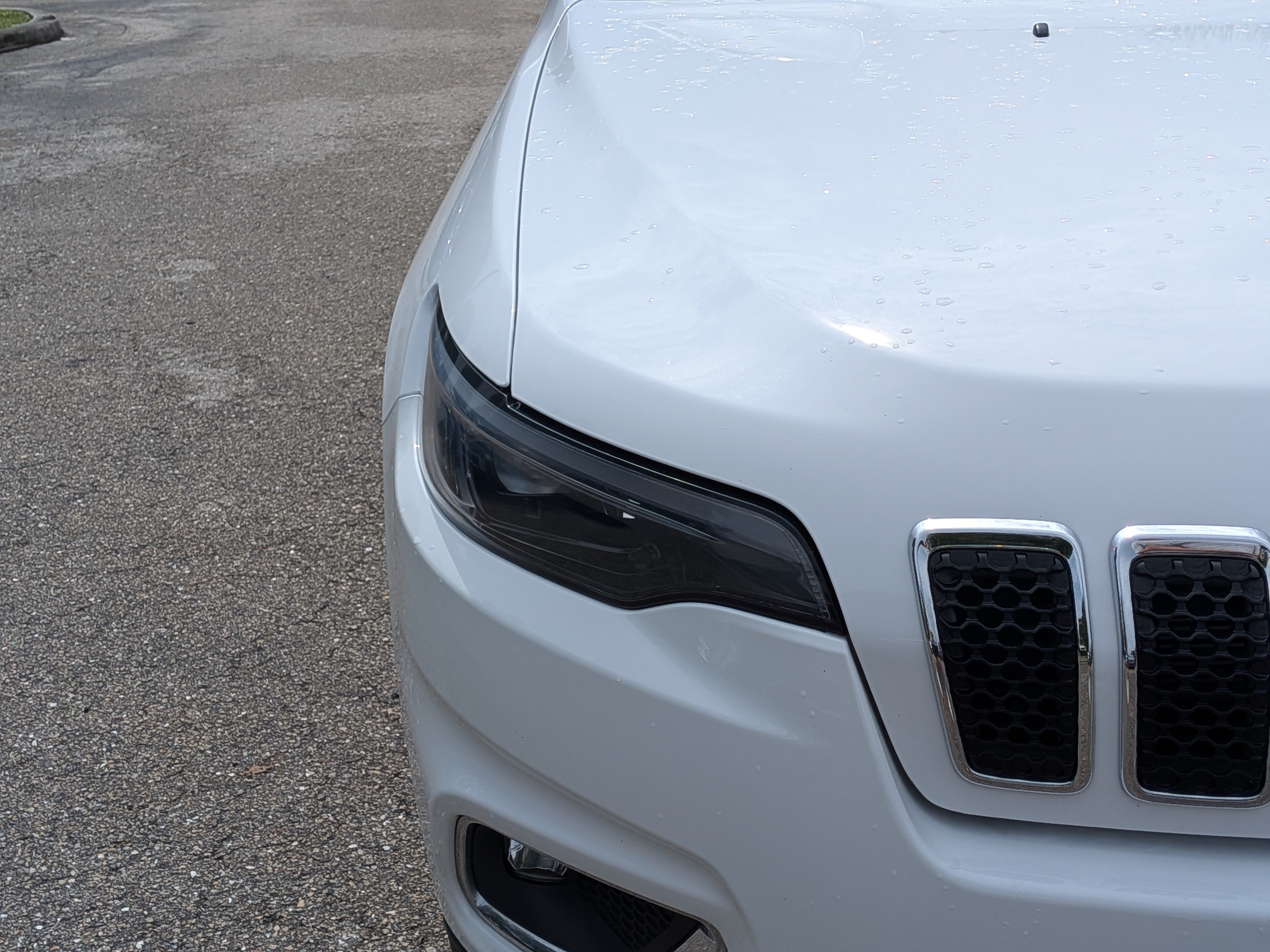 Used 2020 Jeep Cherokee Limited FWD image 10